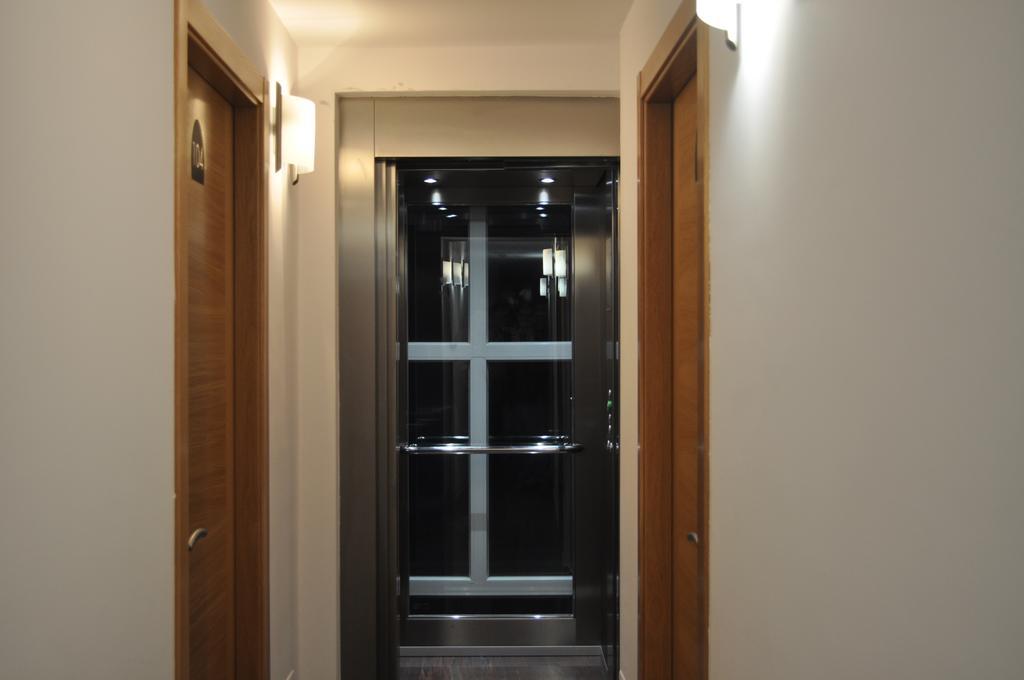 Pons Minea Hotel Portomarin Bagian luar foto