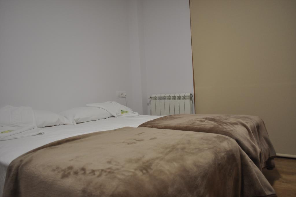 Pons Minea Hotel Portomarin Bagian luar foto